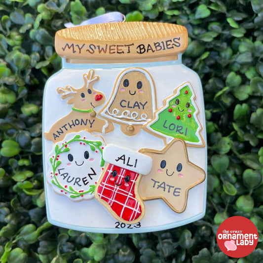 Cookie Jar Ornament - Family of Six
