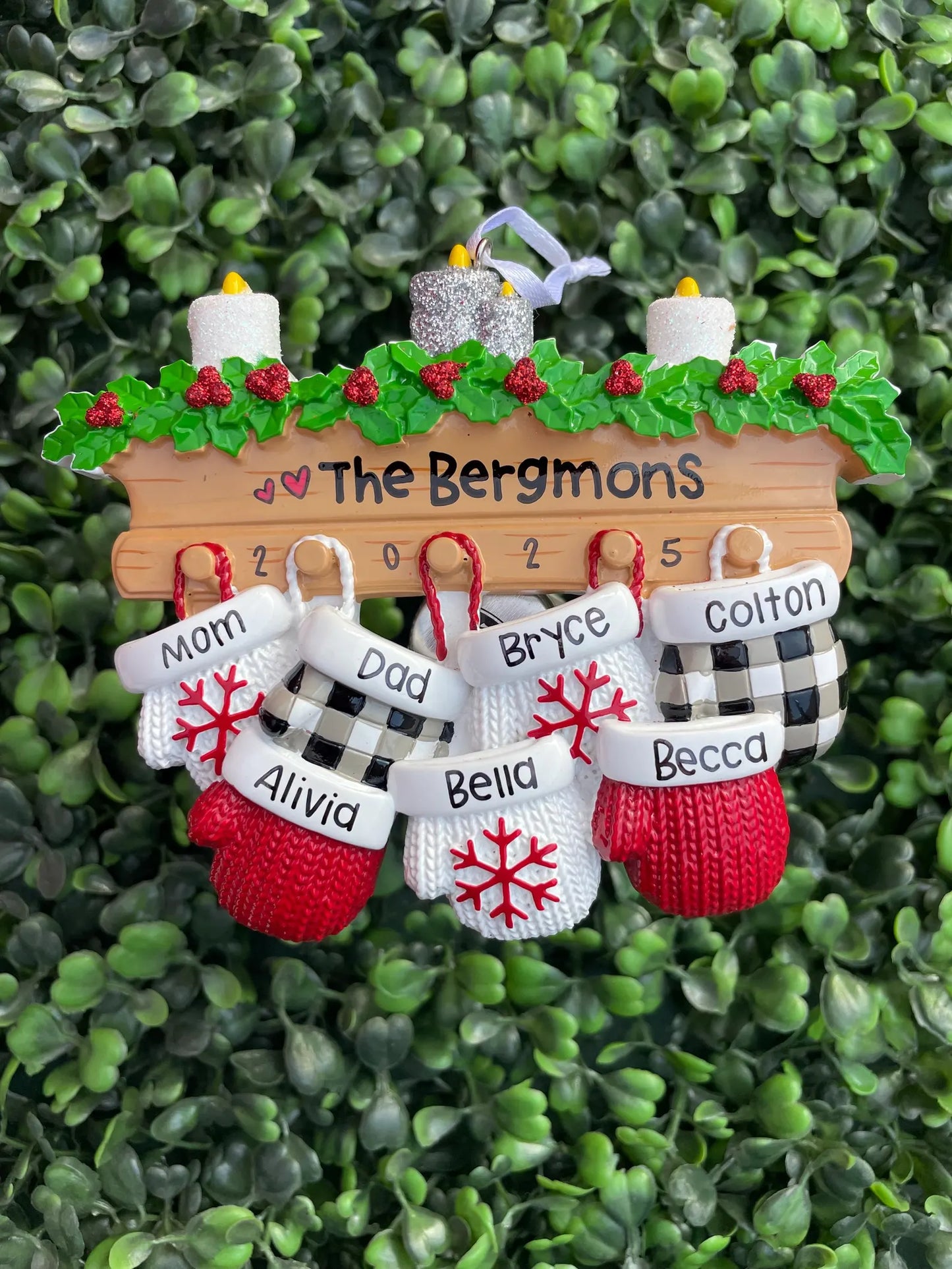 Mantle Mittens: Family of Seven